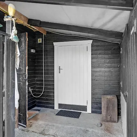 Stunning Home In Oksbol With Wifi